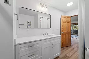 205 Shadows Dr, Spicewood, TX 78669 - Photo 16