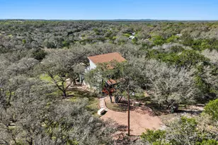 205 Shadows Dr, Spicewood, TX 78669 - Photo 2