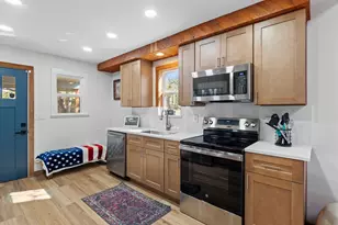 205 Shadows Dr, Spicewood, TX 78669 - Photo 12