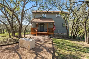 205 Shadows Dr, Spicewood, TX 78669 - Photo 4