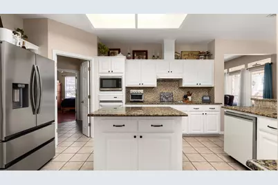 510 Oakwood Boulevard, Round Rock, TX 78681 - Photo 4