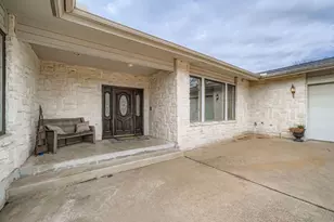 3225 Eisenhower Ave, Lago Vista, TX 78645 - Photo 6