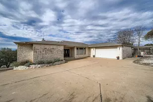 3225 Eisenhower Ave, Lago Vista, TX 78645 - Photo 14
