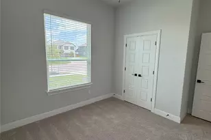 125 Skyflower Ln, San Marcos, TX 78666 - Photo 20