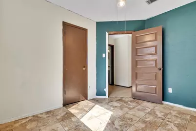 5000 Fontenay Drive, Austin, TX 78744 - Photo 20