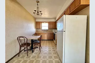 302 Calhoun Drive #2, Rockdale, TX 76567 - Photo 4