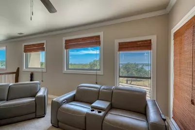 185 Shimmering Shore Court, Spring Branch, TX 78070 - Photo 10