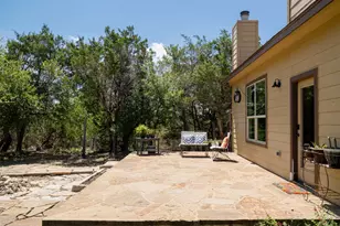 901 Panorama Dr, Dripping Springs, TX 78620 - Photo 6