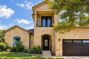 901 Panorama Dr, Dripping Springs, TX 78620 - Photo 2