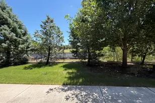 7220 Wyoming Springs Dr, Round Rock, TX 78681 - Photo 2