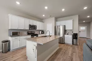 319 Arrowhead Vine St, Leander, TX 78641 - Photo 6