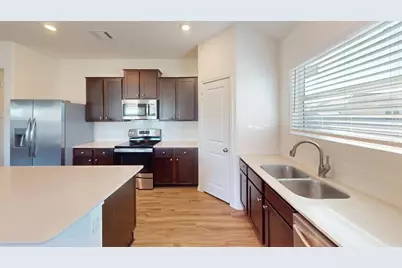 1000 Berryhack Court, Hutto, TX 78634 - Photo 4