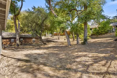 3103 Matador Drive, Austin, TX 78741 - Photo 30