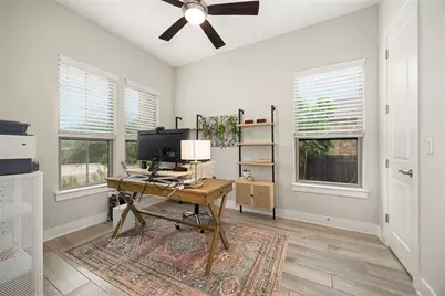 5005 Globe Mallow Drive, Austin, TX 78739 - Photo 4
