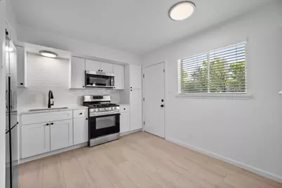 806 E 13th Street #104, Georgetown, TX 78626 - Photo 10