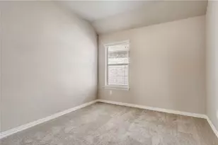 108 Wallin Farms Dr, Hutto, TX 78634 - Photo 20