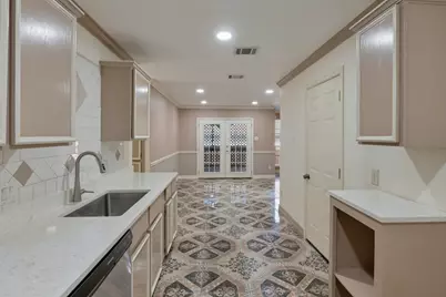 4805 Crest Oak Road, Austin, TX 78744 - Photo 22