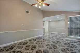 4805 Crest Oak Rd, Austin, TX 78744 - Photo 4