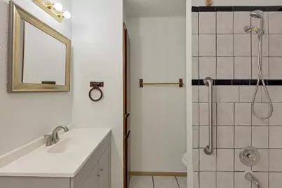 4805 Crest Oak Road, Austin, TX 78744 - Photo 18