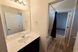 7800 Hillock Terrace, Austin, TX 78744 - Photo 24
