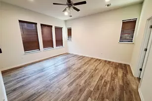 7800 Hillock Terrace, Austin, TX 78744 - Photo 16