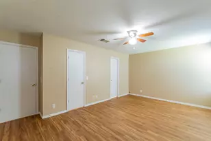207 Mitchell Dr, Hutto, TX 78634 - Photo 12
