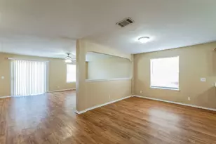 207 Mitchell Dr, Hutto, TX 78634 - Photo 10
