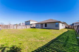 207 Mitchell Dr, Hutto, TX 78634 - Photo 24