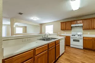 207 Mitchell Dr, Hutto, TX 78634 - Photo 6