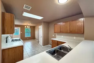 102 Ryan Cove, Hutto, TX 78634 - Photo 6