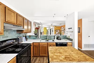 7203 Alegre Pass, Austin, TX 78744 - Photo 14