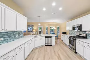 14300 Homestead Village Cir, Austin, TX 78717 - Photo 18