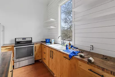 323 Cedar Lane, Cedar Creek, TX 78612 - Photo 14