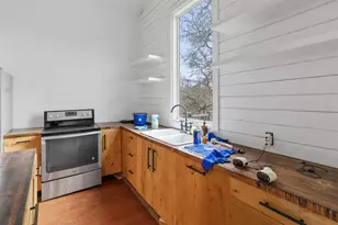 323 Cedar Ln, Cedar Creek, TX 78612 - Photo 14