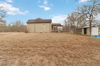 323 Cedar Lane, Cedar Creek, TX 78612 - Photo 4