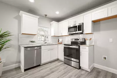 918 W 3rd Street, Taylor, TX 76574 - Photo 8