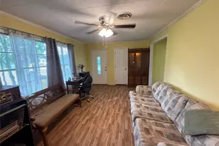 2325 11th St, Port Neches, TX 77651 - Photo 6