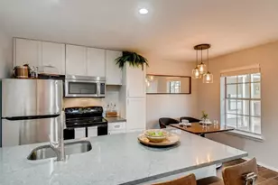 910 Duncan Ln, Austin, TX 78705 - Photo 6