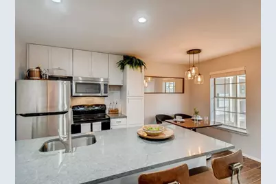 910 Duncan Lane #16, Austin, TX 78705 - Photo 6