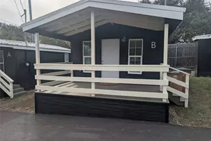 3019 E 12th St, Austin, TX 78702 - Photo 2