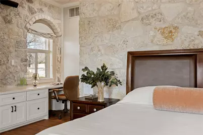 1450 Los Escondidos Street, Marble Falls, TX 78654 - Photo 20