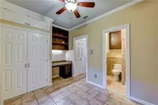 2210 Pearl St, Austin, TX 78705 - Photo 10