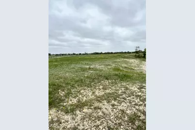 850 County Rd 219, Florence, TX 76527 - Photo 4