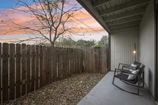 4307 S 1st St, Austin, TX 78745 - Photo 26