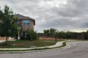 132 Cibolo Creek Dr, Kyle, TX 78640 - Photo 2