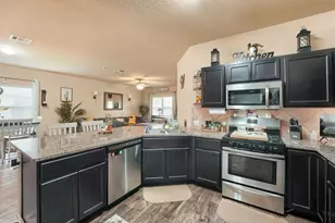 274 Orchard Ln, Kyle, TX 78640 - Photo 10