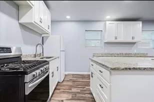 117 Emma St, Bartlett, TX 76511 - Photo 2