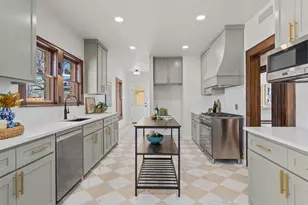 1605 S Austin Ave, Georgetown, TX 78626 - Photo 12
