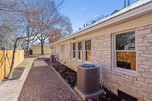 1605 S Austin Ave, Georgetown, TX 78626 - Photo 36