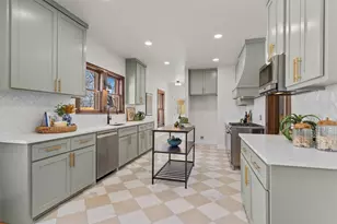 1605 S Austin Ave, Georgetown, TX 78626 - Photo 12